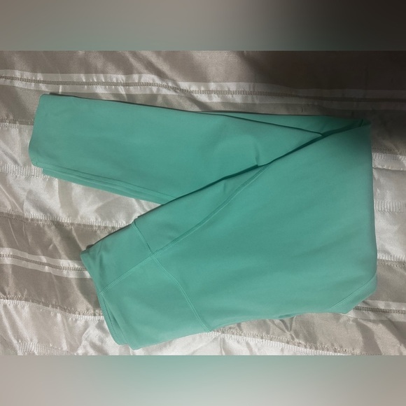 2/$40✨Zella Mint Green high waist leggings with pockets - Picture 2 of 3